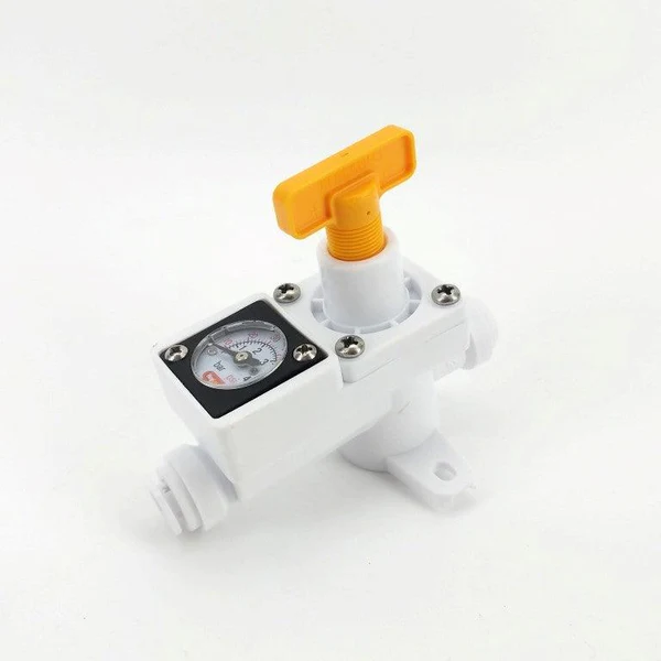8mm duotight – Inline Regulator with integrated gauge (white) 0-60psi